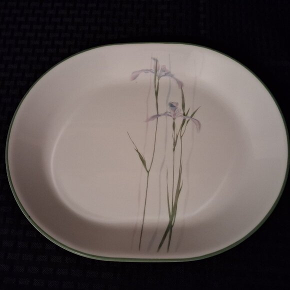 Vintage Corelle Shadow Iris Serving Plate Platter Purple Green Oval 12 1/4”x 10” - Picture 2 of 9